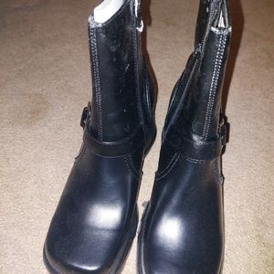 Platform ankle boots